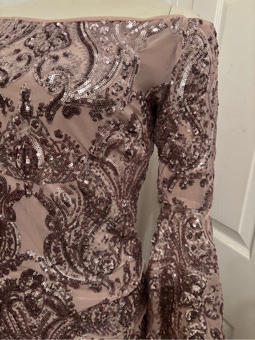 Betsy & Adam Rose Pink Sequin Off-Shoulder Dress 12 - Picture 3 of 7